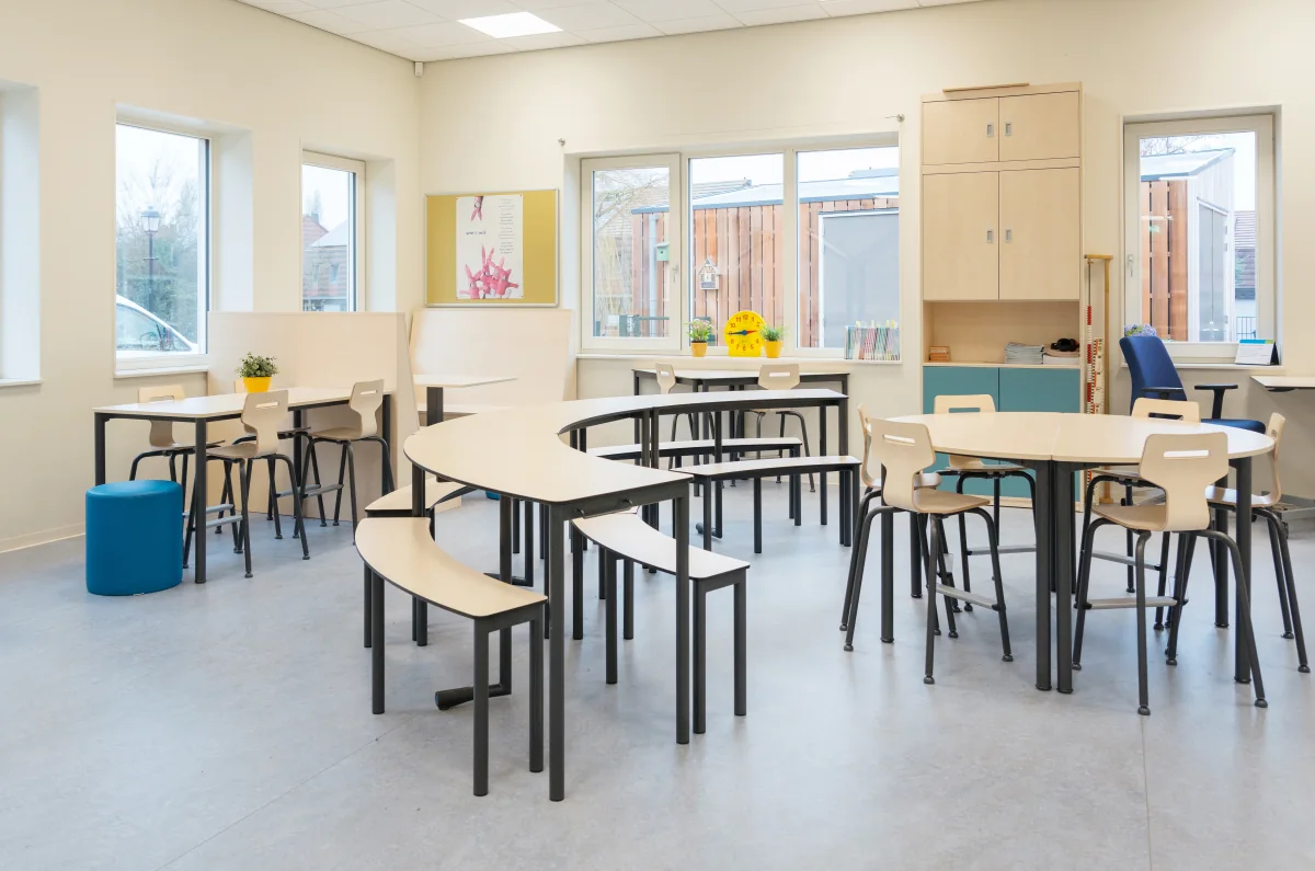 Carousel Table classroom configuration 2