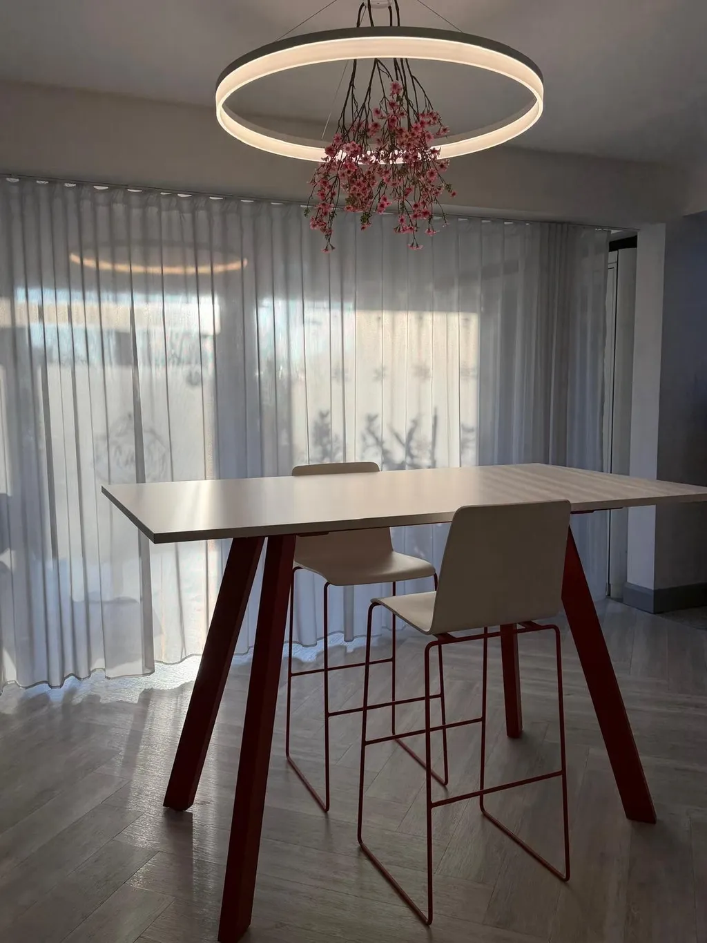 Showroom meeting room