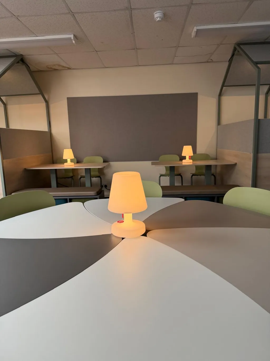 Classroom with Breakout Booths view 10